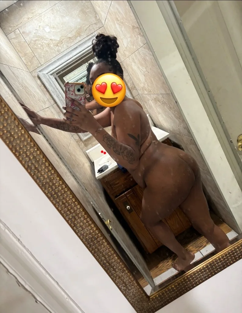 CarPlay and incalls 🥰 come have a time Worth Remembering daddy im seductive 👅💦 Classy, Confident &amp; Discreet
