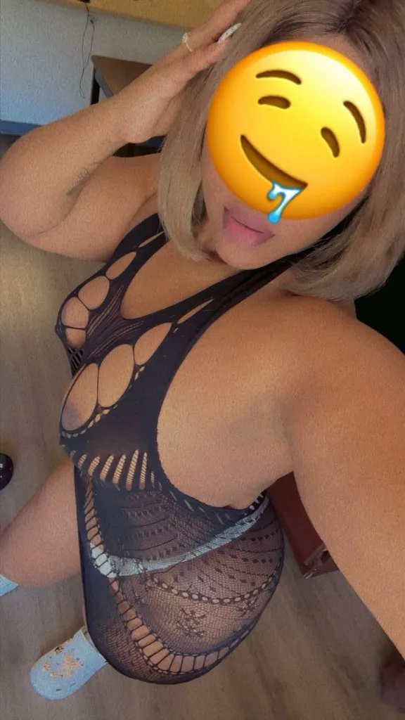 Latina available - Photo 4 | Escort in Germantown