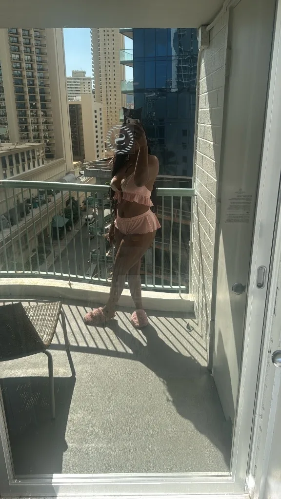 NEW Bubbly Bombshell - Photo 4 | Escort in Upscale Location