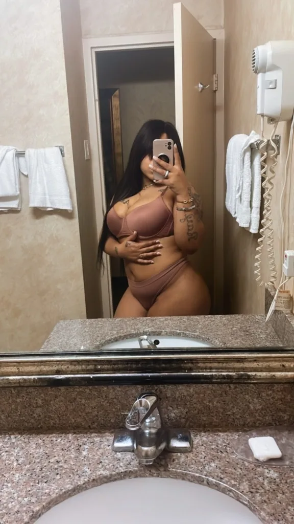 NO GAG REFLEX - Photo 1 | Escort in Whitemarsh