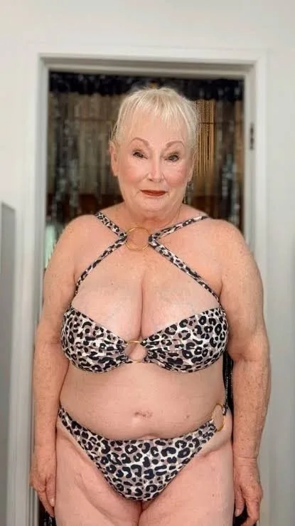 45 year old sexy hot mom.100%Sexy Horny Independent Husband died 4 years agoReady for all full Vip service IncallOutcallCarfunFace Time ShowsAvailable 24/7 - Photo 2 | Escort in Baltimore
