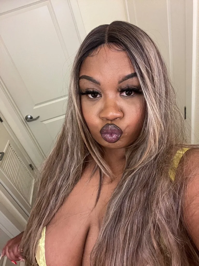 CREAMER 24/7 tight grip + nice wet pussy 100% Real! Best throat in your city - Photo 4 | Escort in Timonium