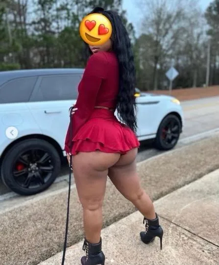 Short Thick Juicy BooTy You Cant Go Wrong🍑 PARTY 🎉Girl😜