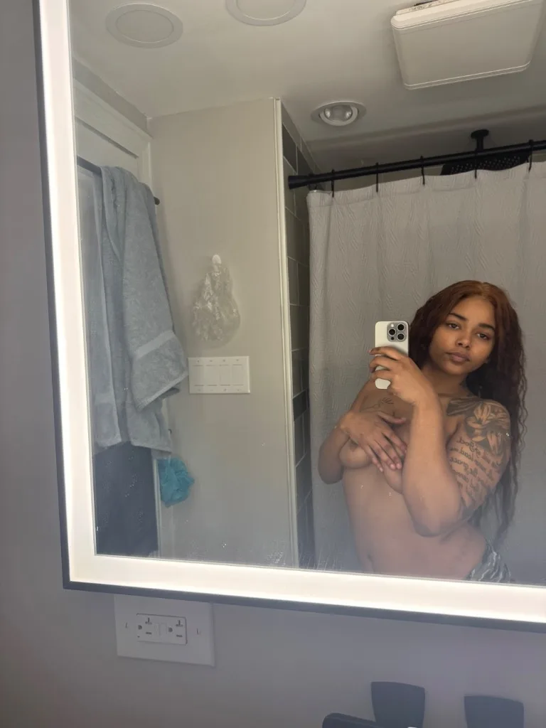 Outcalls only - Photo 2 | Escort in Outcall only