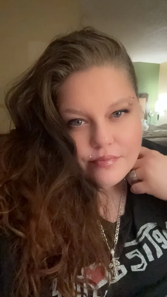 Hey Gentleman! Im here and ready for you also doing OUTCALLS!!
