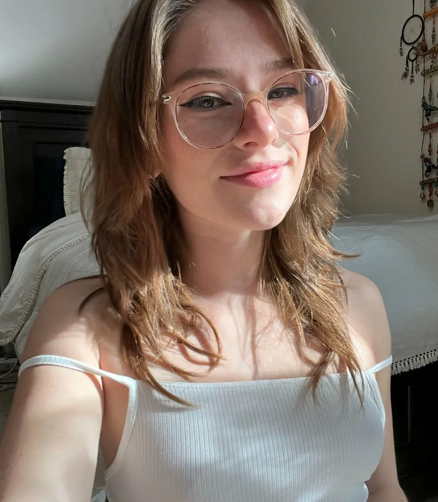 I'm Beautiful Woman Comfortable With All Positions Active 24/7