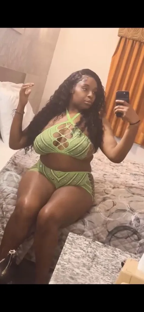 SLUT ME OUT SUNDAY INCALLS SPECIALS/OUTCALL/CARFUN - Photo 2 | Escort in Takoma park Hyattsville Oxon hill Laurel Capitol heights
