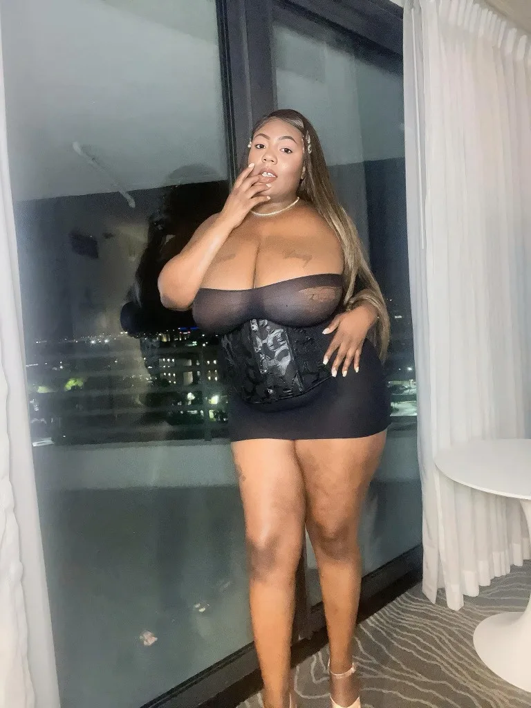 Plush Afro Cuban Playbunny7PREFER MULTI HOURS & OUTCALLS ‍⬛est majic mouth & Love fetishesTEXT or EMAIL ONLY🥥 - Photo 10 | Escort in Largo Capitol Heights Upper.