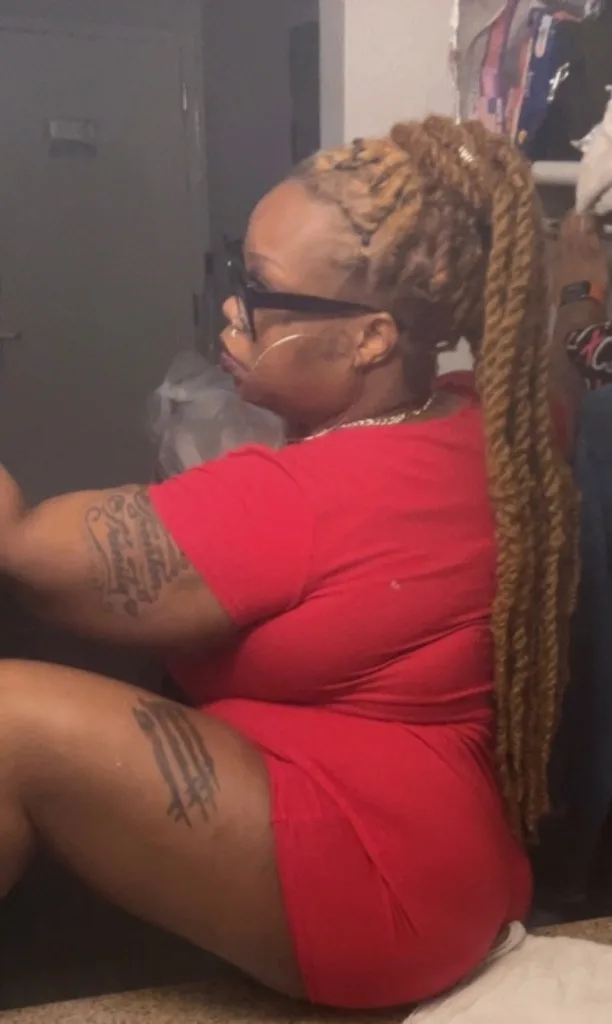 QV SPECIALS CARAMEL BBW - Photo 8 | Escort in CAMP SPRINGS-ALLENTOWN RD-AAFB(NO OUTCALL DONT ASK)