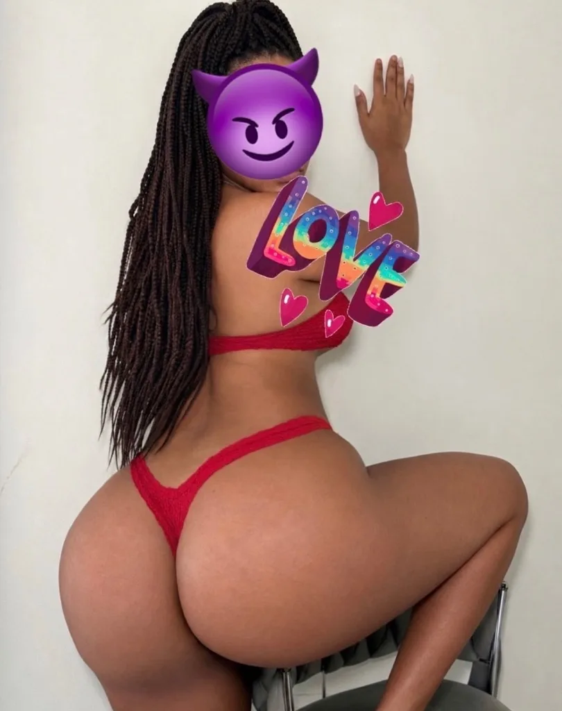 TiffanyPlease bring the exact amount; I can't give you change because I never carry cash with me.if you whant come to see mee you most call me video im real papi call me video facetime ,whatsa - Photo 6 | Escort in Oxon hill