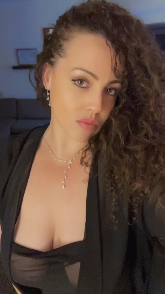 BIG TITTY SUPERSTAR⭐ELITE COMPANIONUPSCALE INCALL - Photo 2 | Escort in Northern Virginia