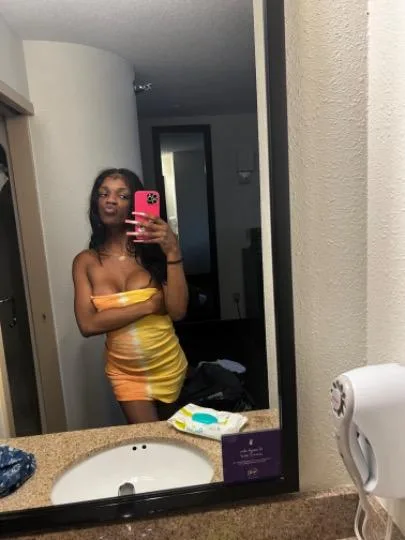 ts THROAT READYPUSSY READYCOME TAKE ME TO POUNDTOWNCALL/TEXT NOWINCALLS/OUTCALLS 24/7 - Photo 2 | Escort in Alexandria in & outcalls