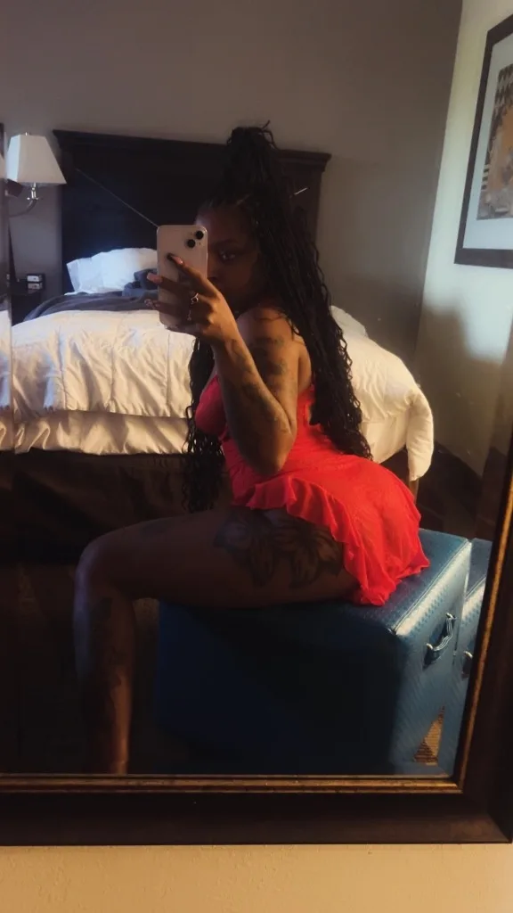 Catch Me 🥰 Before I’m Gone “Fun Size” 🤪 Dominican 🇩🇴 Native American 🪶Bubble 🫧Butt Squirter - Photo 3 | Escort in Clinton