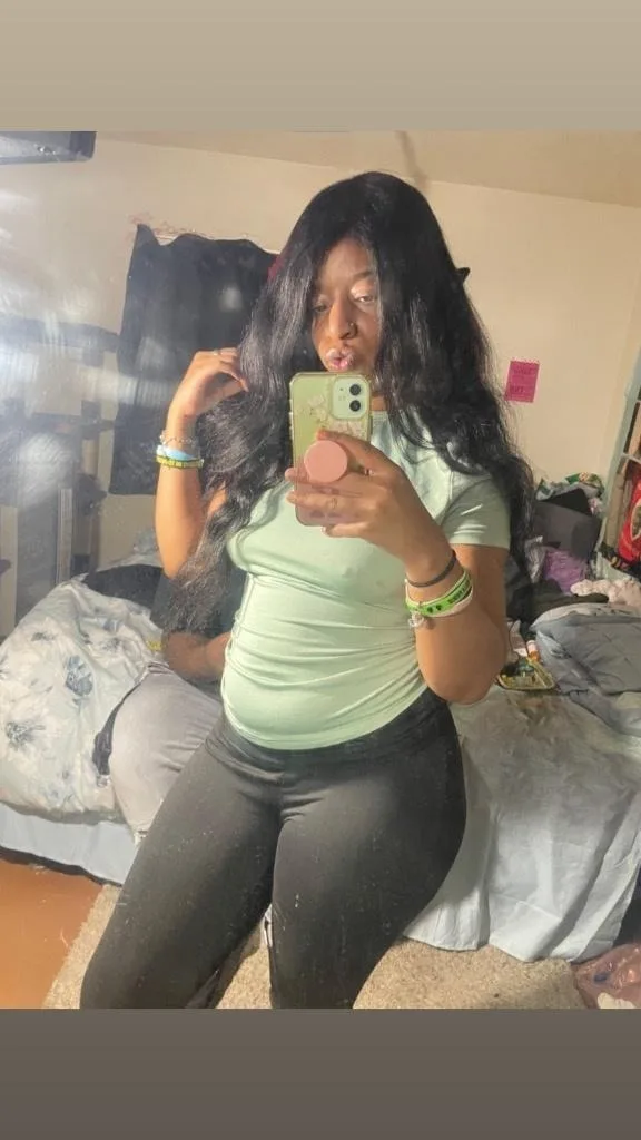 Your Next Favorite Conversation - Photo 3 | Escort in Alexandria