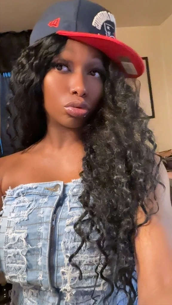 Im Back Text perfer Incalls available hosting now Trinidadian Freak Role play fetishes pussy anal messages - Photo 3 | Escort in Washington