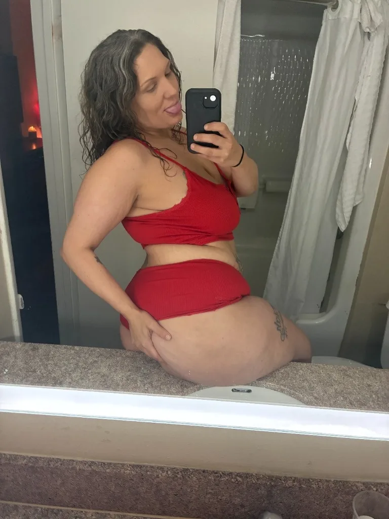 IM BACK!!100% REAL dEeP THrOaTTiGhT gRiPCum me ASAPBig BoOtY + PrEtTy FaCe - Photo 4 | Escort in Alexandria