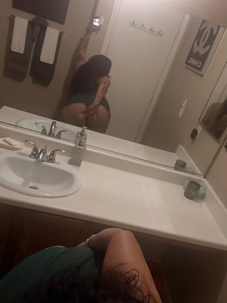 FLUFFY AND MOIST - Photo 3 | Escort in College park
