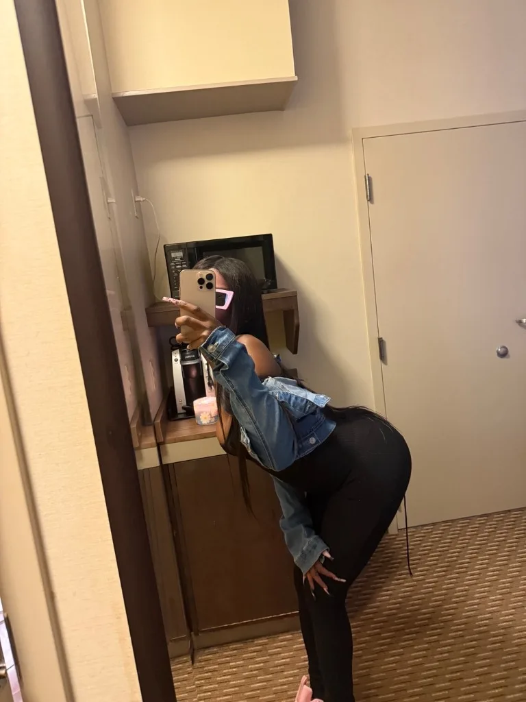 Transexual COME see me im new around this area com show me a good time - Photo 3 | Escort in Brooklyn Md