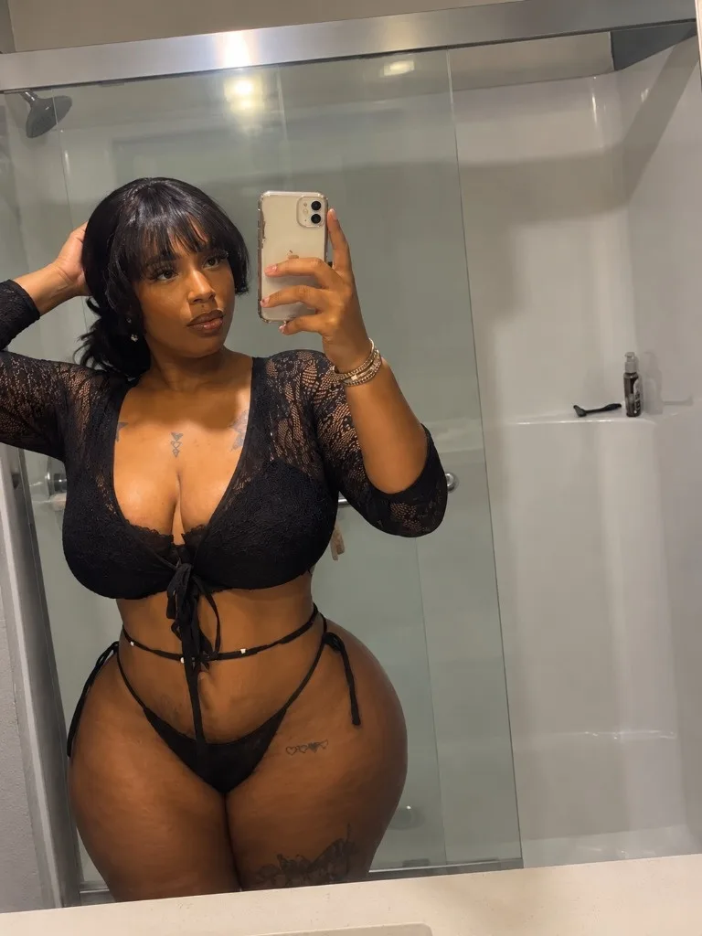 QV SPL PHAT BOOTY DOMINICANA READY TO PLAY SLIDE IN AND LET THIS THICK LATINA DRAIN YOU DRY - Photo 4 | Escort in INCALL LARGO MD