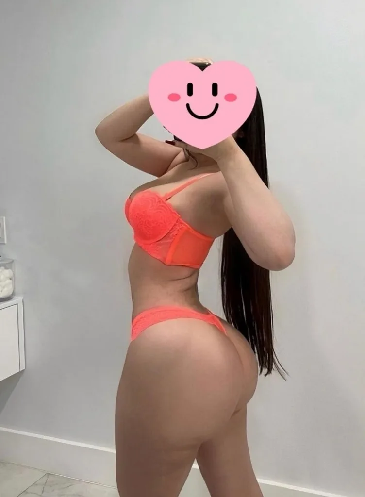 Soft Smile, Sparkling Eyes & a Playful Latina Heart - Photo 3 | Escort in Frederick