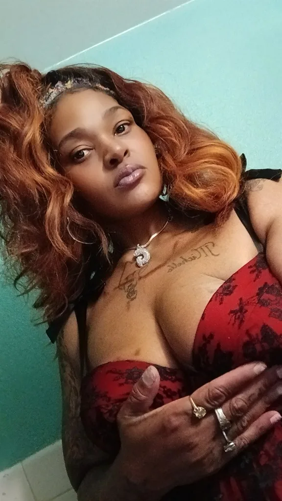 WASSUP I EAT DICK FUK THE SHIT OUTTA ME LIKE RIGHT NOW . I WANNA EAT SOME DICK/PUSSY GET MY FACE FUCKED I BET I EAT DICK BETTER THAN YA GF WIFE BBY MOTHER SIDE BITCH... LETS BET!!! WASSUP DOWN FOR W - Photo 10 | Escort in Woodlawn