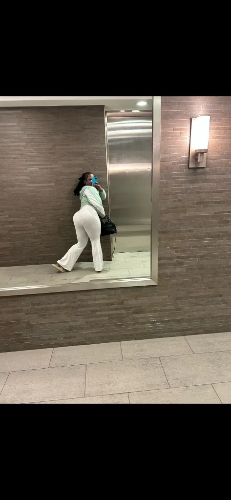TRYING GET STUFFED** specials availabe rn TAP IN - Photo 3 | Escort in Se ( CarPlay