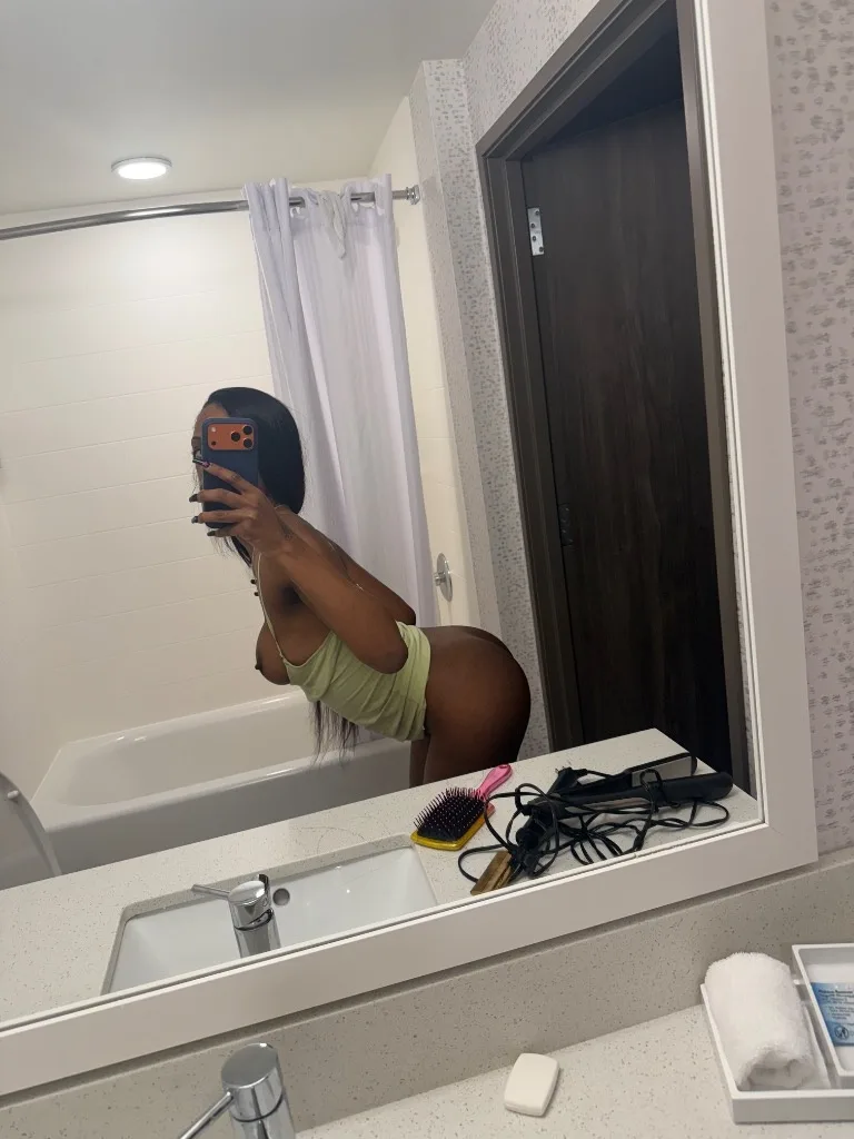 The Bigger The Better ‍ TRANSEXUAL - Photo 4 | Escort in Alexandria Va