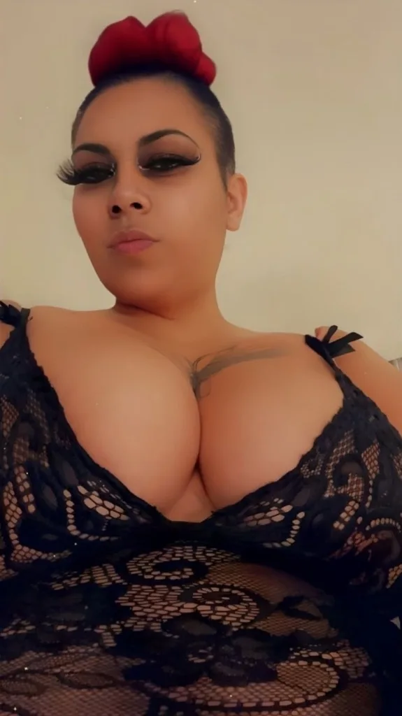 AVAILABLE NOW OUTCALL AND FACETIME SHOWS - Photo 4 | Escort in Washington