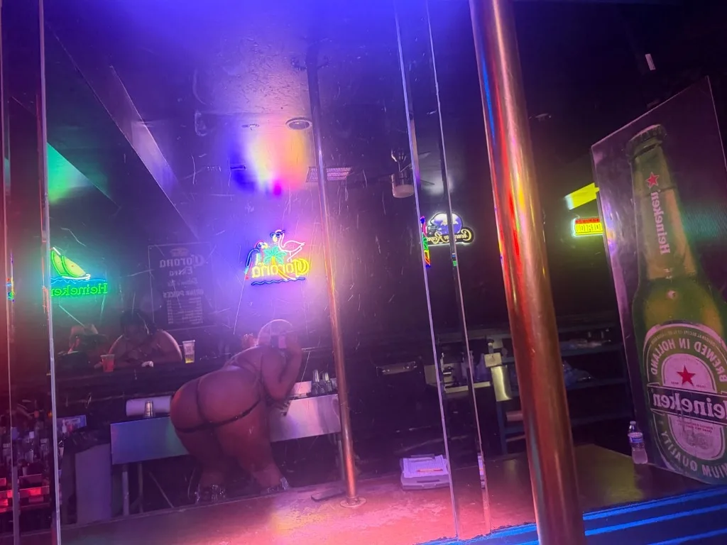 be money ready incall only 150 two pops get it before Dale ends - Photo 2 | Escort in South Baltimore