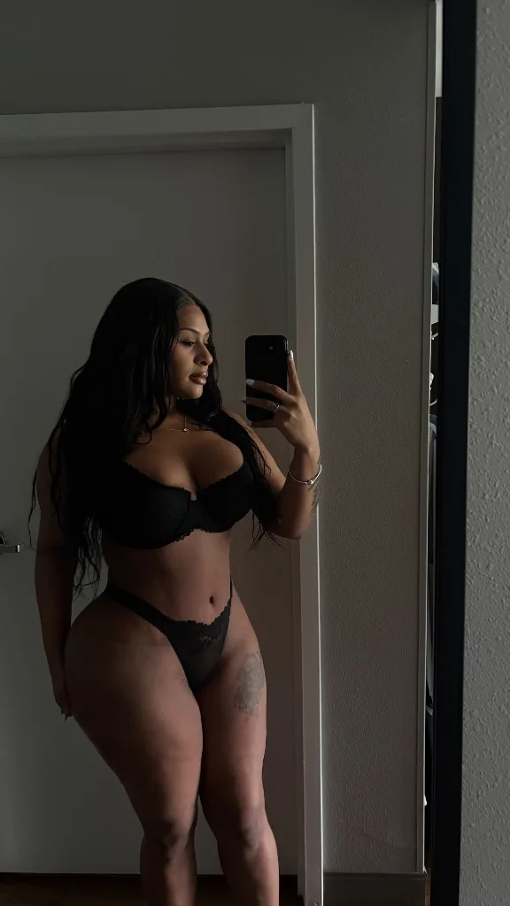 LAST DAY 10/18 BE SURE TO SEE ME ⭐ - Photo 2 | Escort in BWI AIRPORT