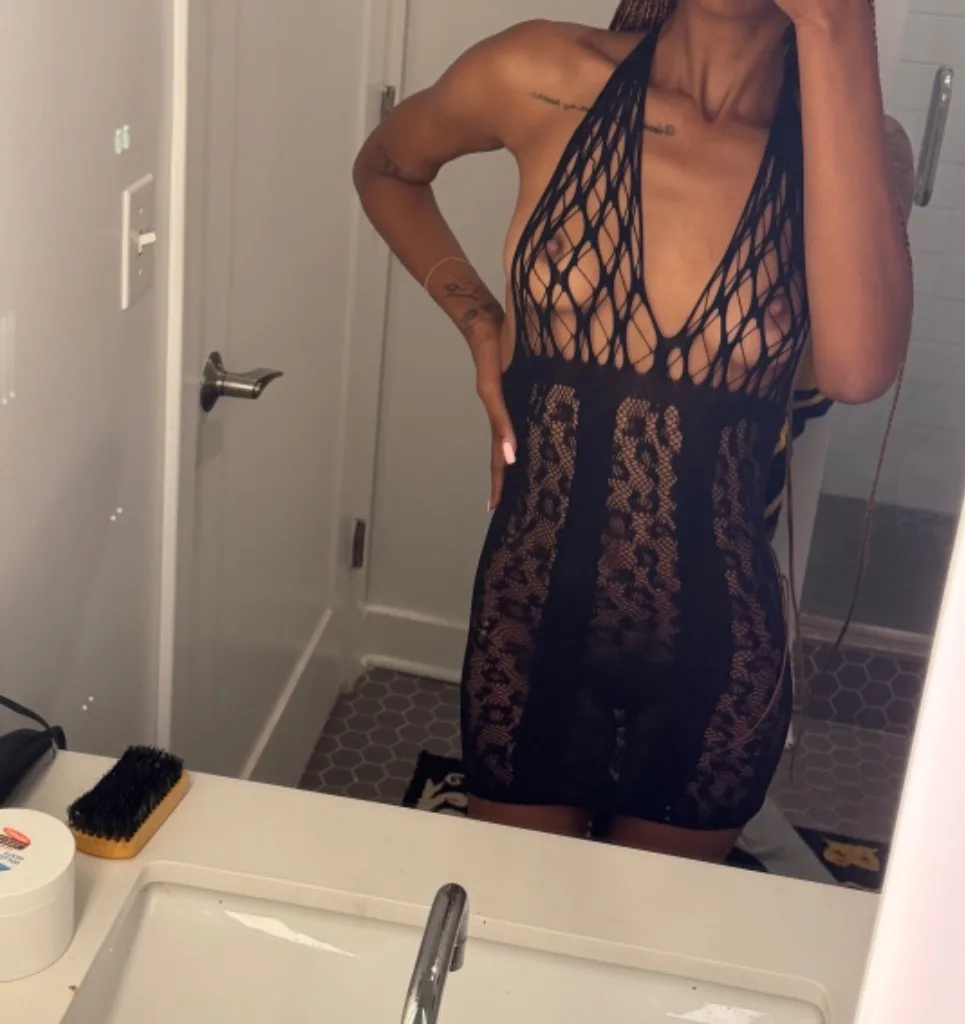 Incalls & Outcalls(special) Sister in town too number in bio**, 5 star Expiernce , Petitie Treat - Photo 4 | Escort in Dc Suitland greenbelt lanham laurel camp springs largo