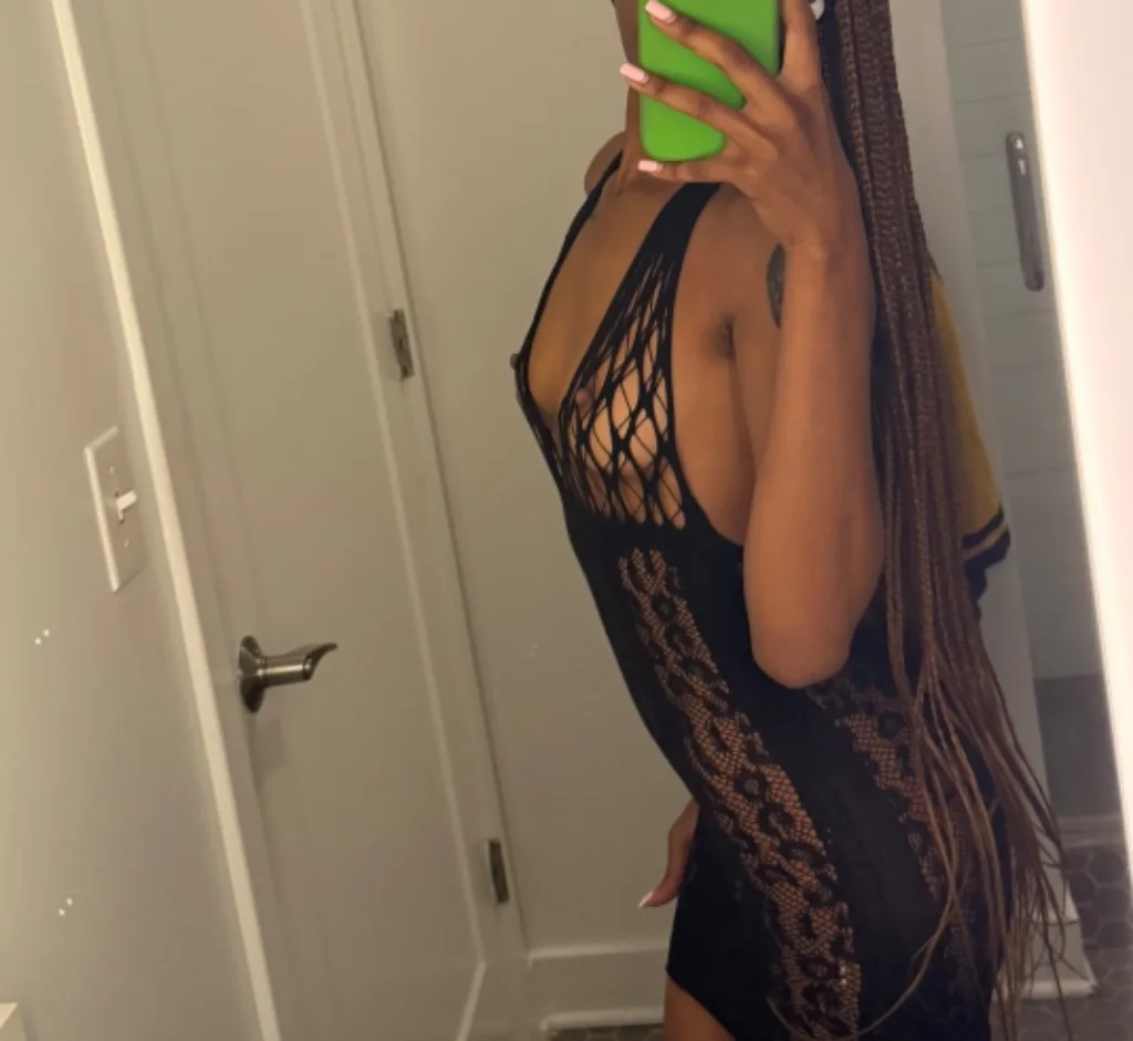 Incalls & Outcalls(special) Sister in town too number in bio**, 5 star Expiernce , Petitie Treat - Photo 5 | Escort in Dc Suitland greenbelt lanham laurel camp springs largo