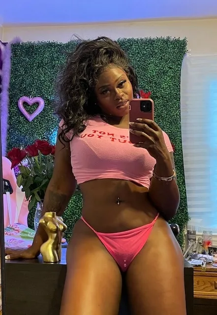 Tall Chocolate Sexy Girl Available Now For Fun
