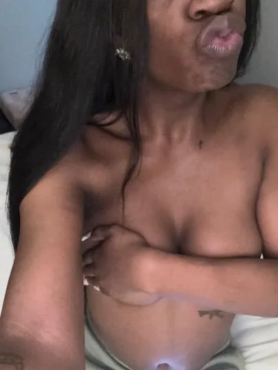 CUMM FOR ME DADDYYYY ts - Photo 8 | Escort in Outcalls